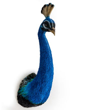 Load image into Gallery viewer, 3d Peacock Head Wall Figure
